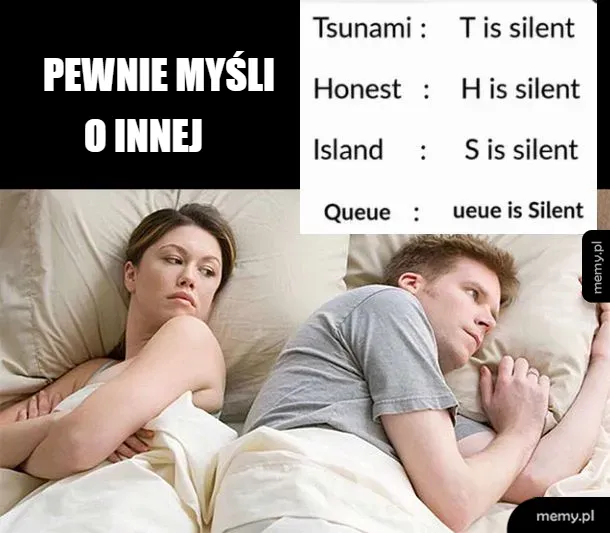 Kobieta i mężczyzna leżą w łóżku, kobieta wygląda na zmartwioną.