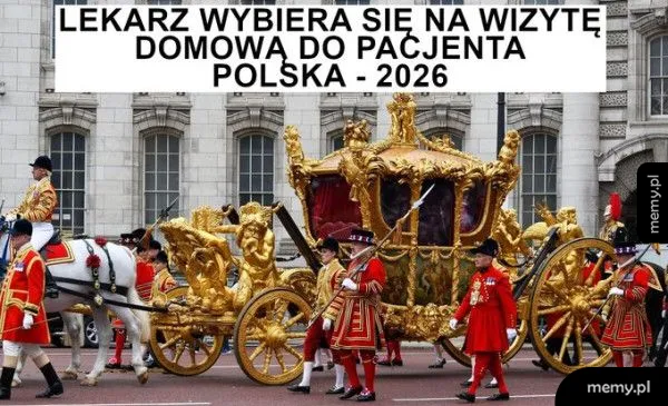 Złota kareta ciągnięta przez konie, otoczona przez elegancko ubranych ludzi.