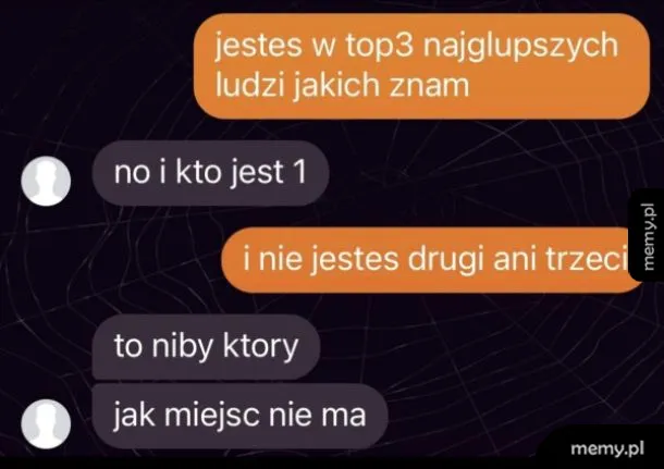 Rozmowa tekstowa między dwoma osobami na temat głupoty.