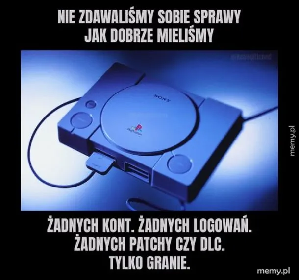 Konsola PlayStation z niebieskim podświetleniem.