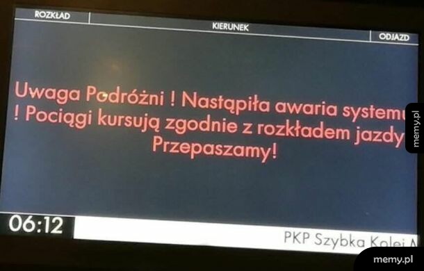 Tablica informacyjna PKP z błędnym komunikatem o awarii